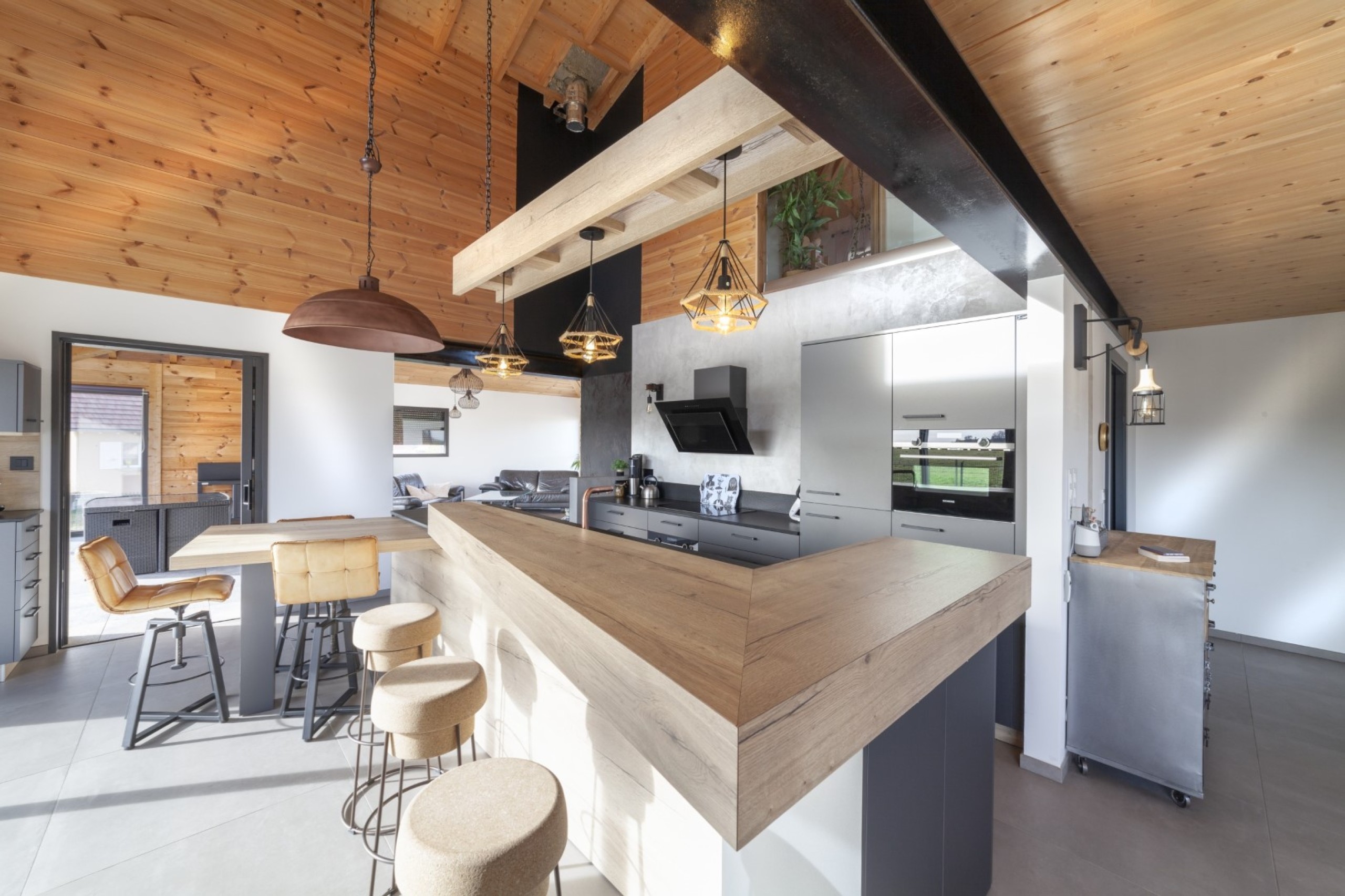 IntÃ©rieur d'une maison en madrier bois