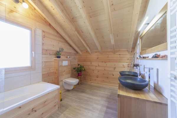 Chalet moderne en bois thermo-chauffé (Montbéliardot)