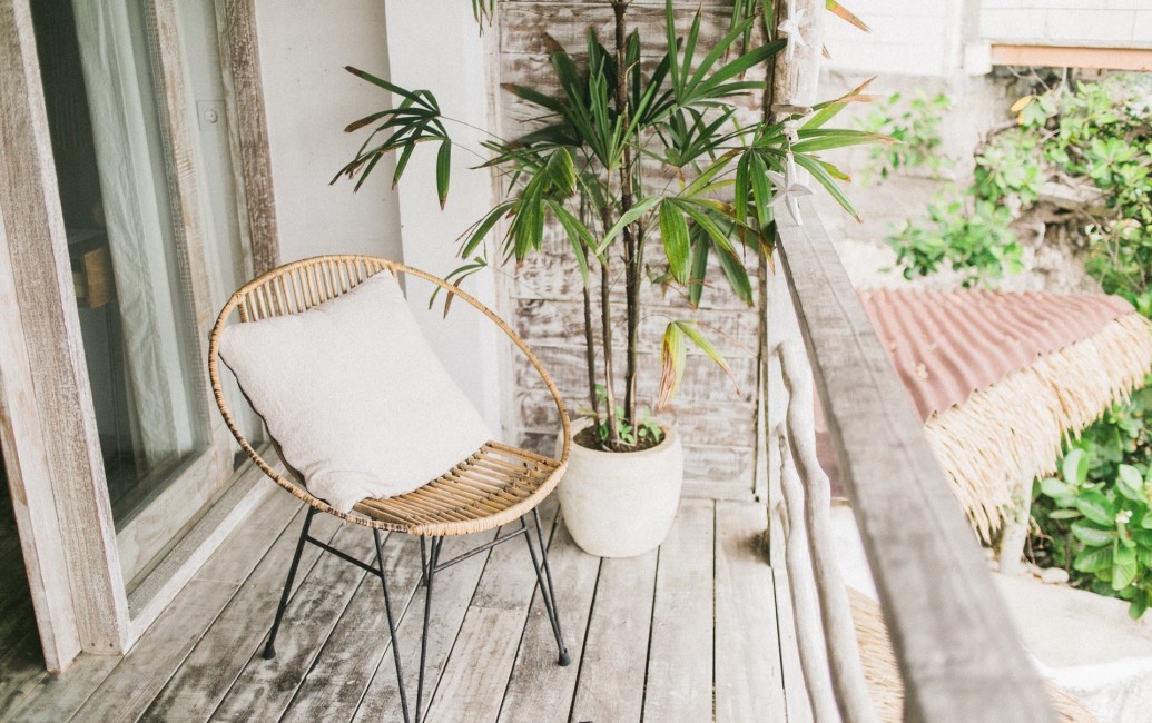 Une terrasse en bois à la maison : découvrez ses avantages !