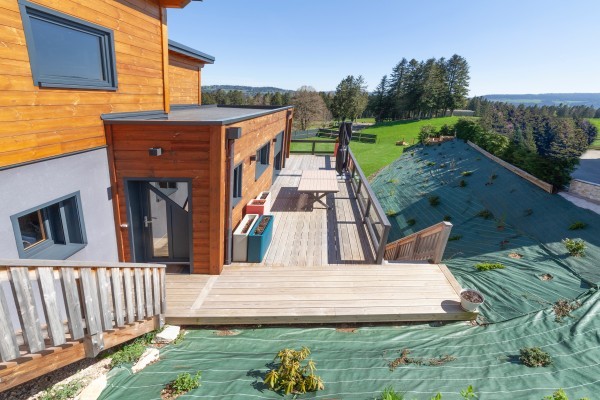 Maison bois contemporaine sur 3 niveaux (Villers-le-Lac)