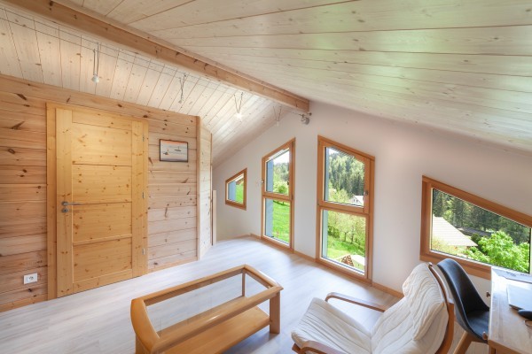 Grand chalet entre bois et pierres (Le Chauffaud)