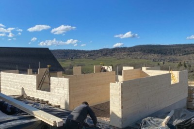 Choisissez votre maison en kit chez Finn-Est et construisez-la !