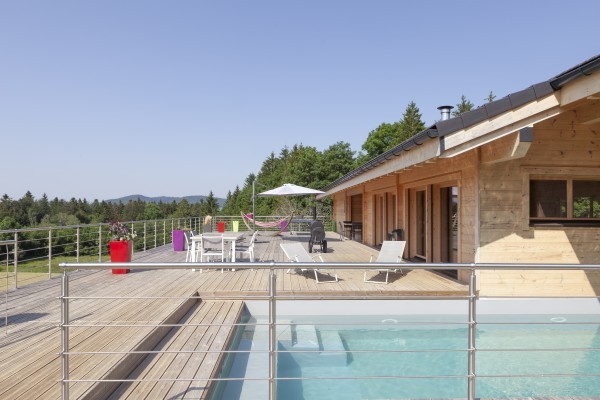 Un extérieur bois qui fait rêver (Les Écorces)