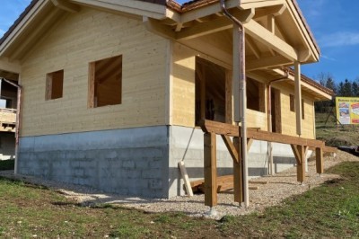 Choisissez votre maison en kit chez Finn-Est et construisez-la !