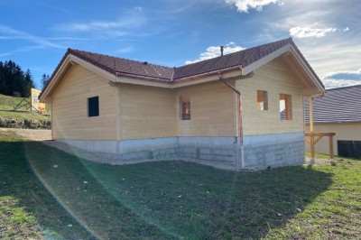 Choisissez votre maison en kit chez Finn-Est et construisez-la !